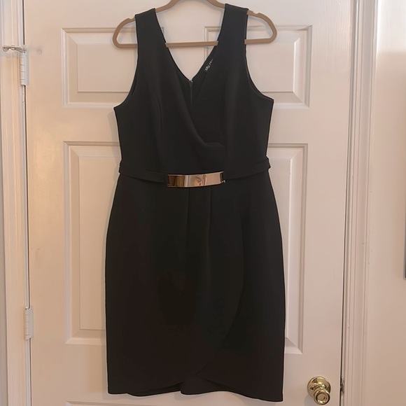 City Chic Little Black Dress w/ gold accent Sz XS/14W - Picture 1 of 3
